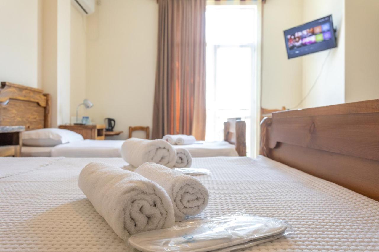 Hotel Phasis Kutaisi Eksteriør bilde