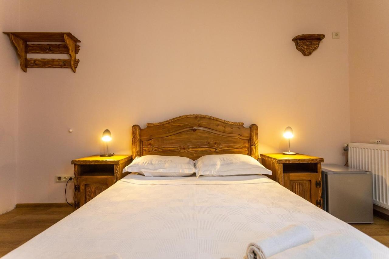 Hotel Phasis Kutaisi Eksteriør bilde